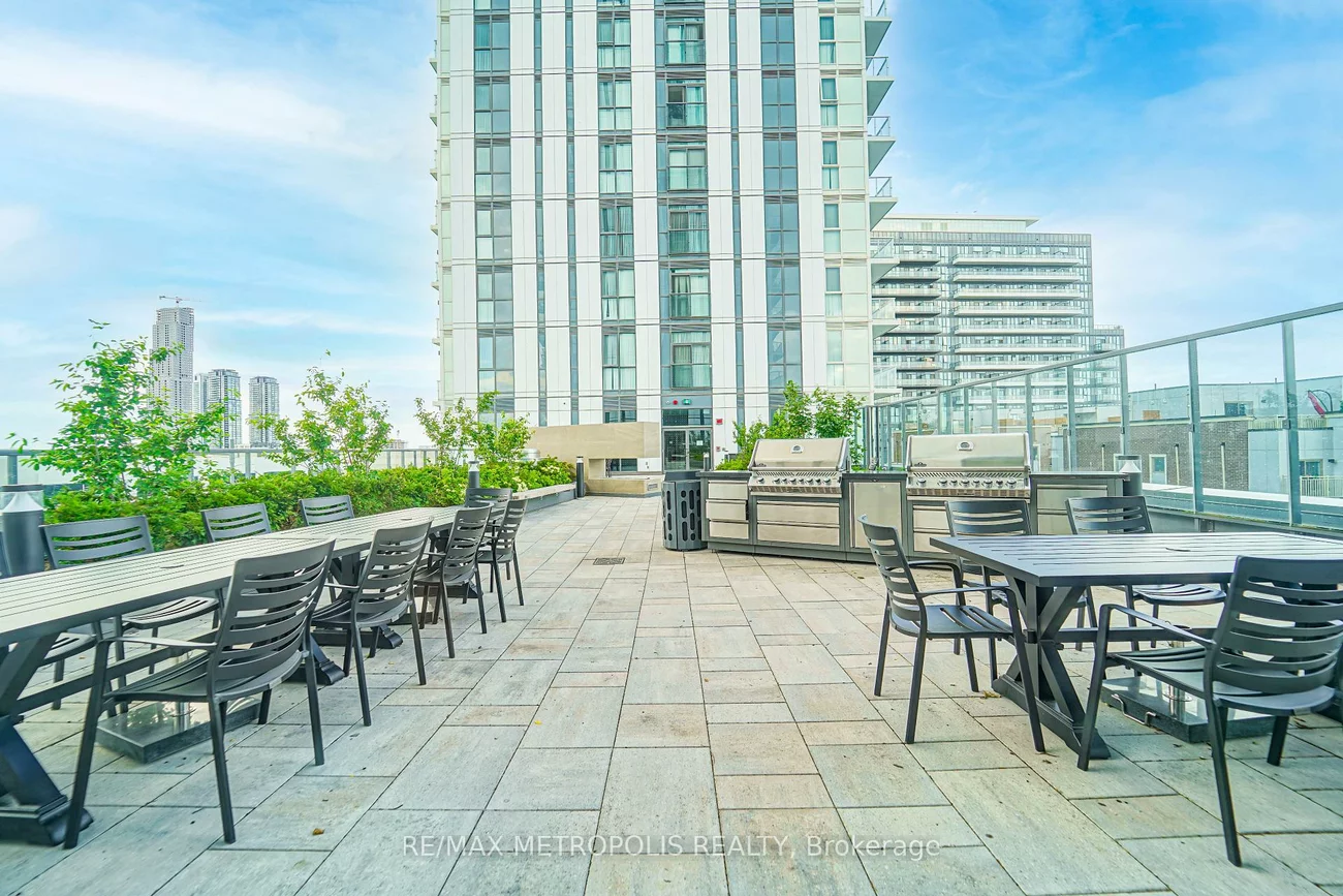 10, Honeycrisp, Vaughan Corporate Centre, Vaughan