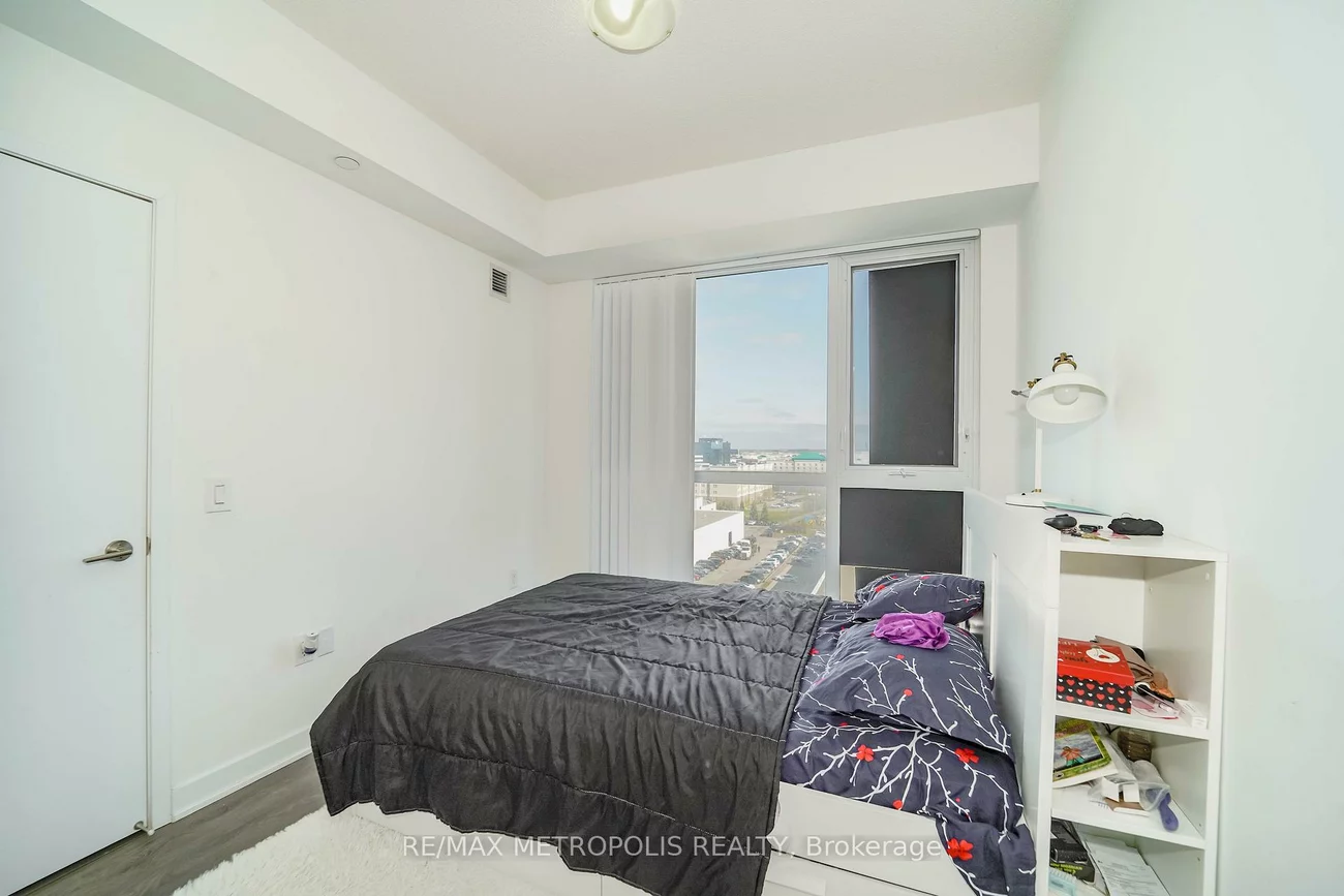10, Honeycrisp, Vaughan Corporate Centre, Vaughan