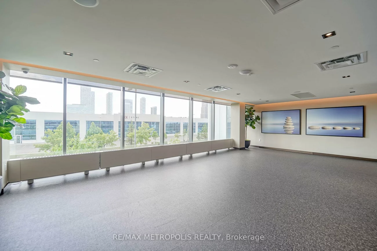 10, Honeycrisp, Vaughan Corporate Centre, Vaughan