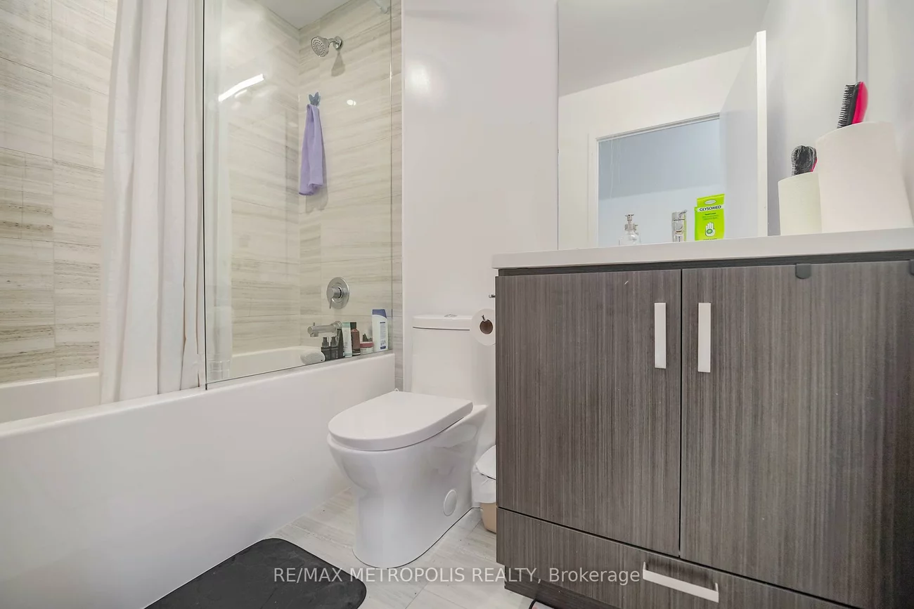 10, Honeycrisp, Vaughan Corporate Centre, Vaughan