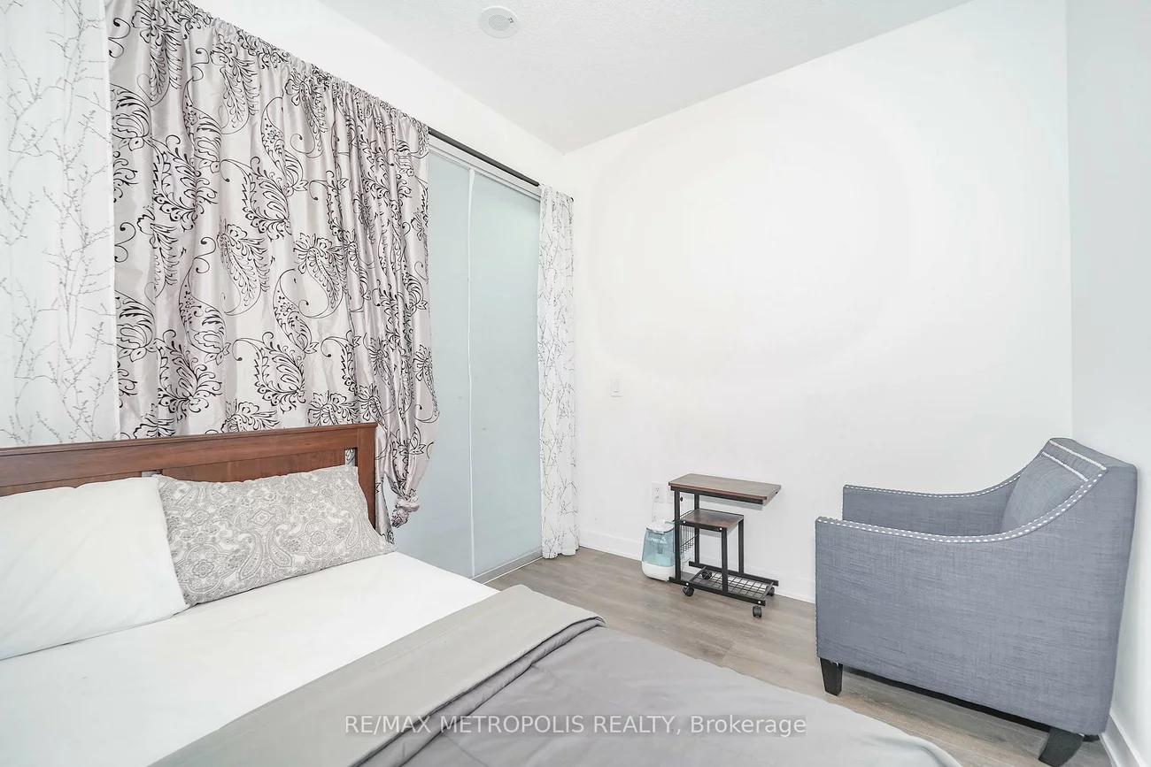 10, Honeycrisp, Vaughan Corporate Centre, Vaughan