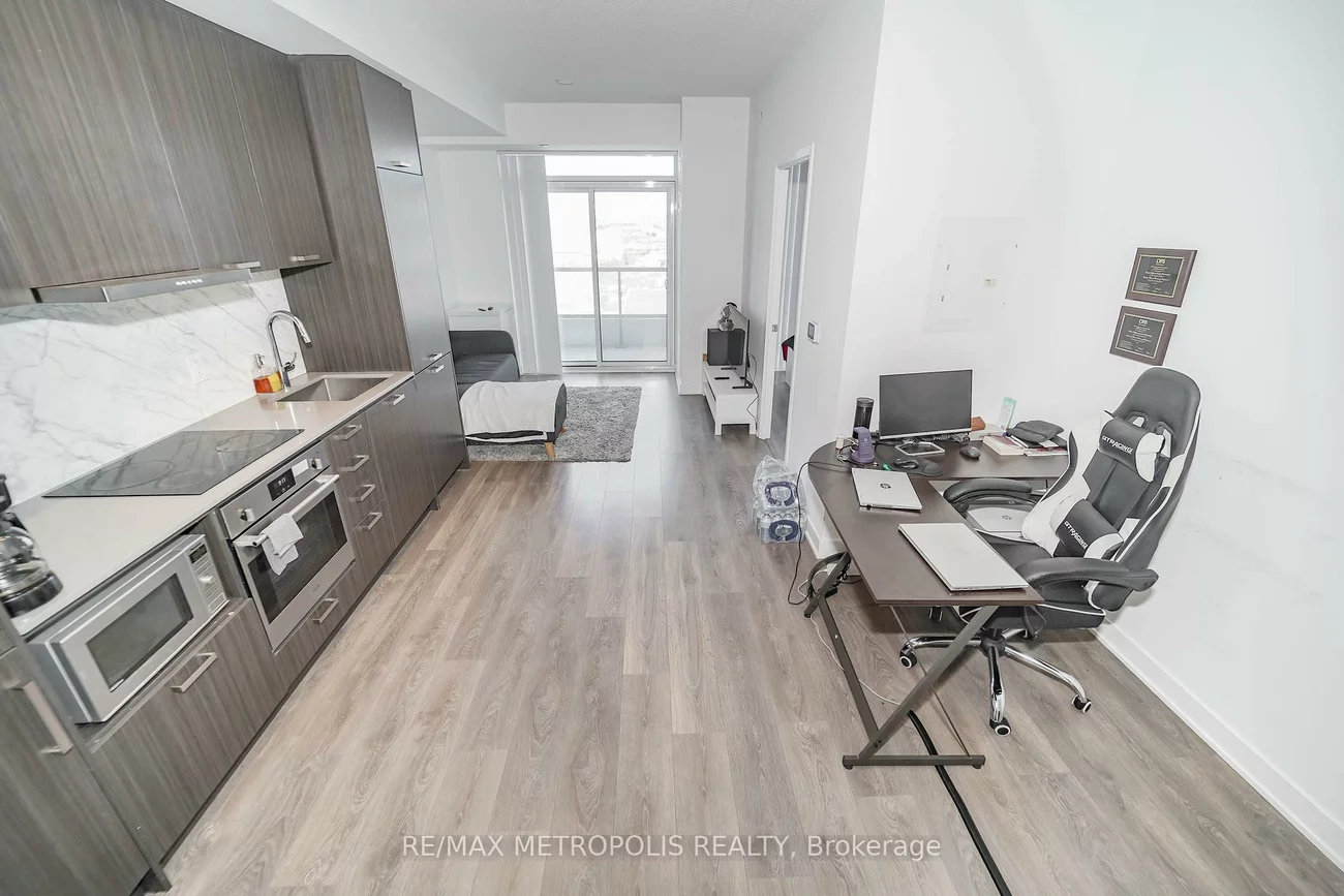 10, Honeycrisp, Vaughan Corporate Centre, Vaughan