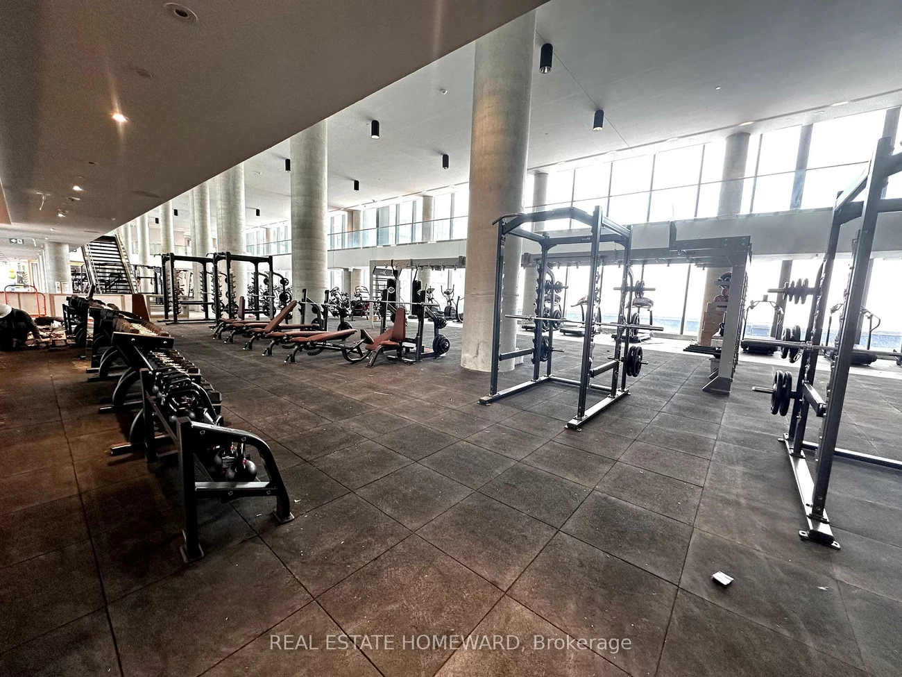 1000, Portage, Vaughan Corporate Centre, Vaughan