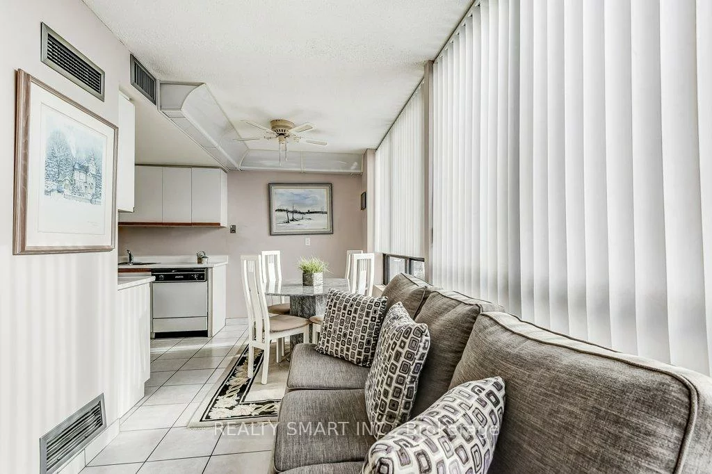 7601, Bathurst, Crestwood-Springfarm-Yorkhill, Vaughan