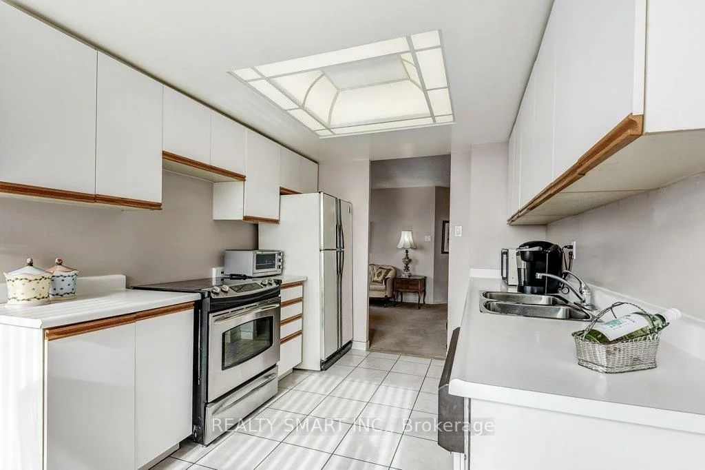 7601, Bathurst, Crestwood-Springfarm-Yorkhill, Vaughan