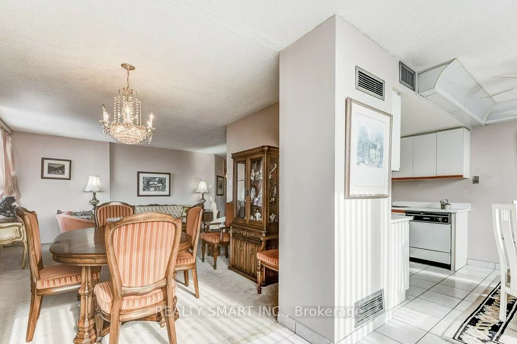 7601, Bathurst, Crestwood-Springfarm-Yorkhill, Vaughan