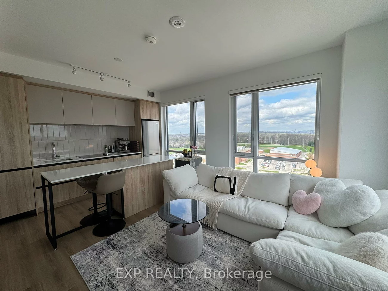 7950, Bathurst, Beverley Glen, Vaughan