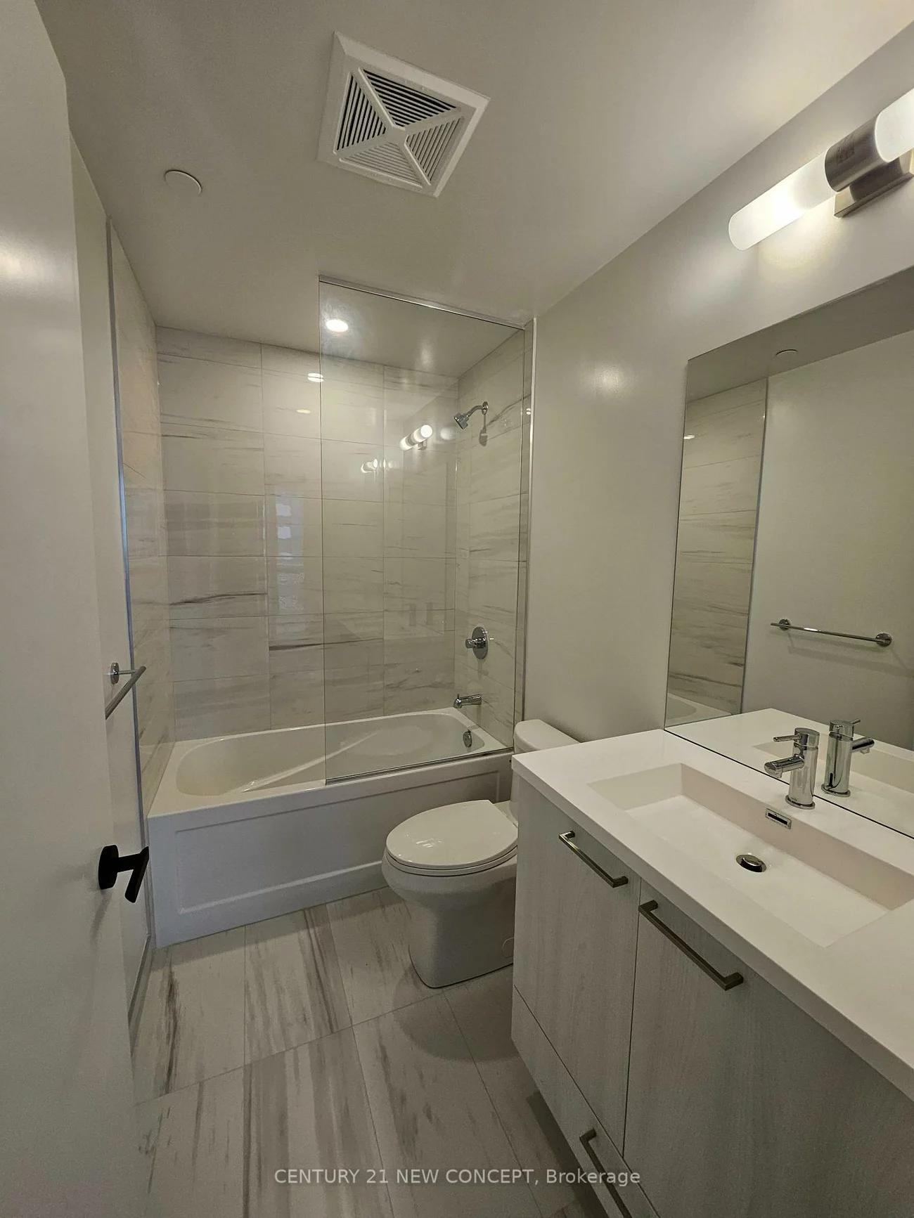 225, Commerce, Vaughan Corporate Centre, Vaughan