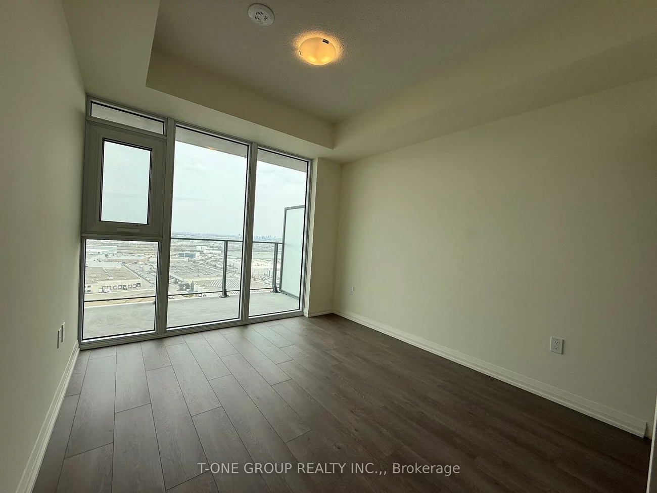 8960, Jane, Concord, Vaughan