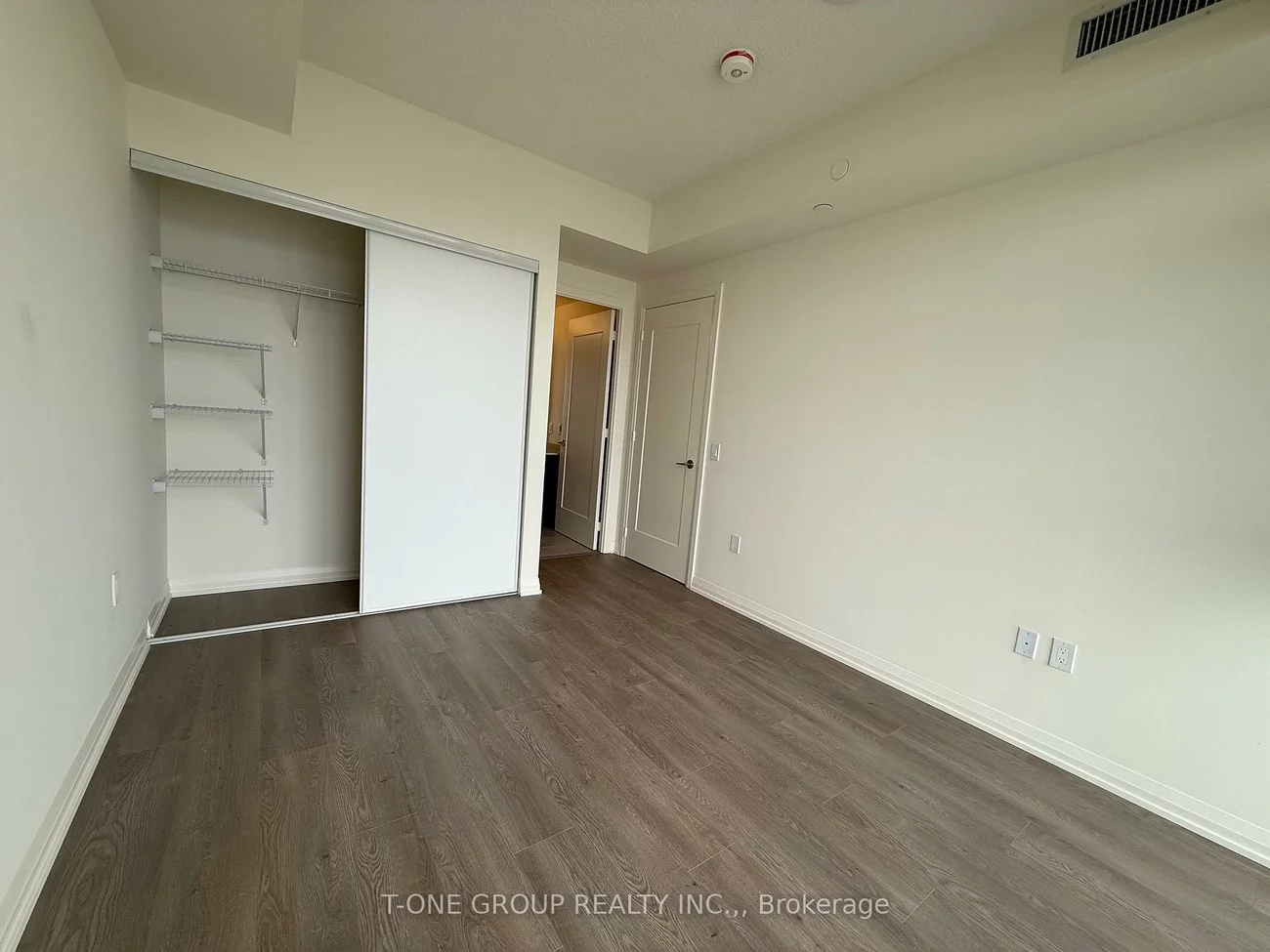 8960, Jane, Concord, Vaughan