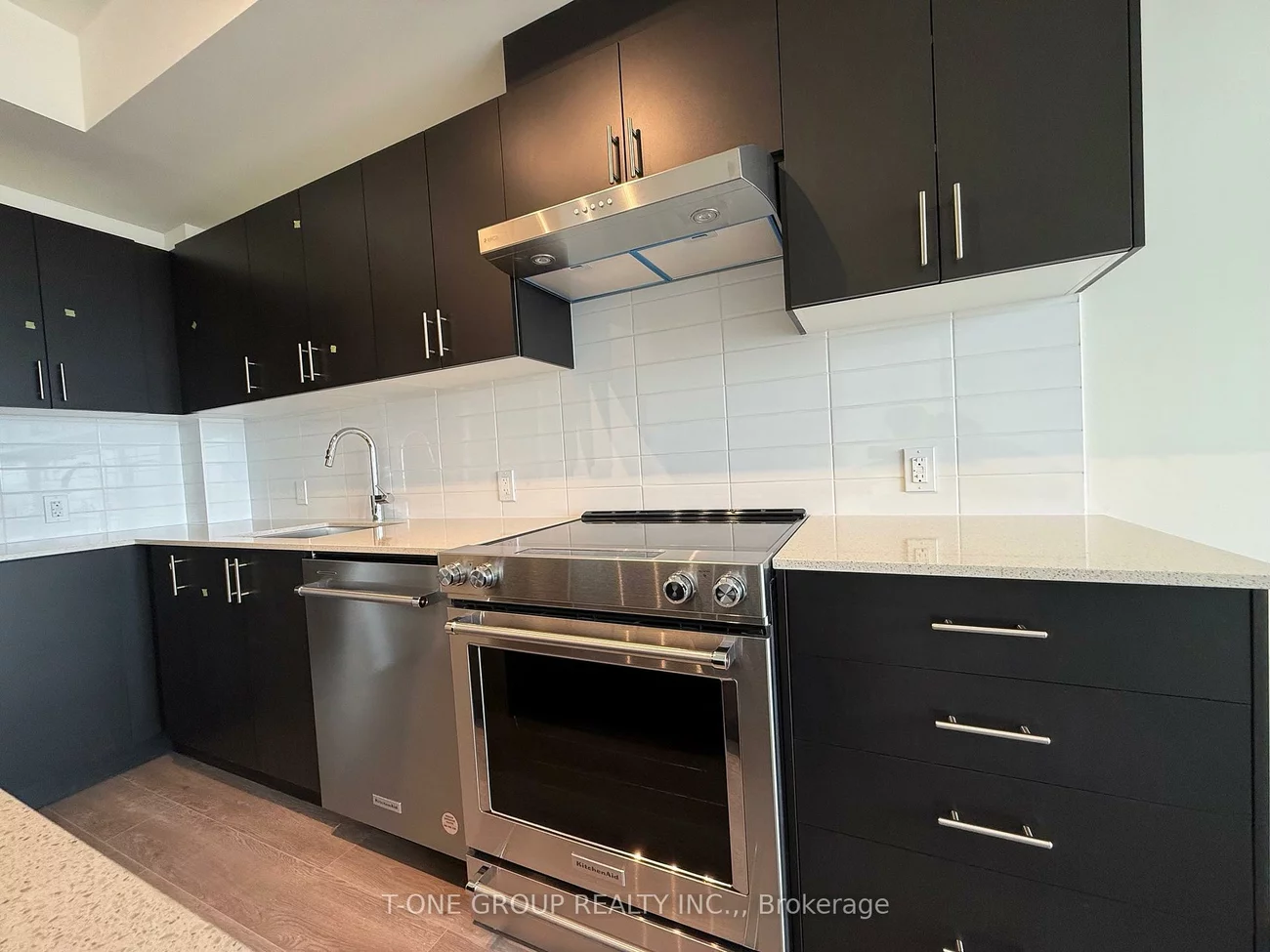 8960, Jane, Concord, Vaughan