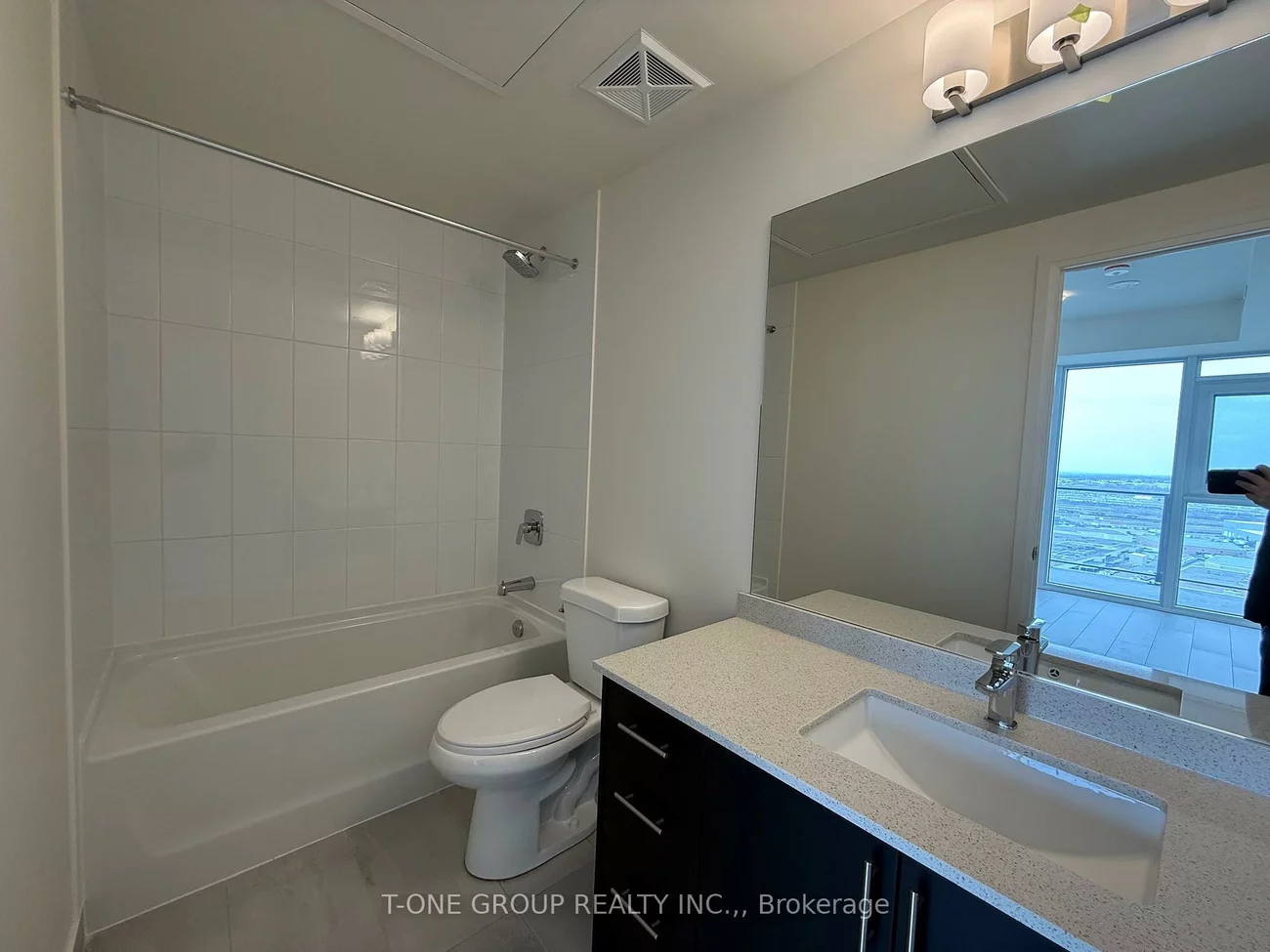 8960, Jane, Concord, Vaughan