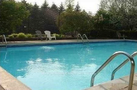 7440, Bathurst, Brownridge, Vaughan