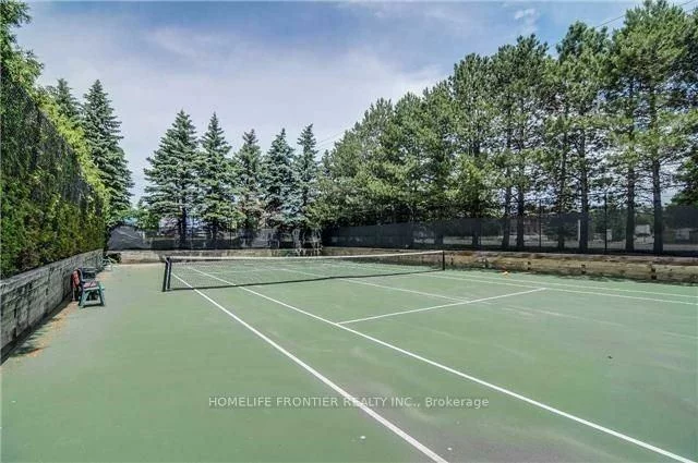 7440, Bathurst, Brownridge, Vaughan