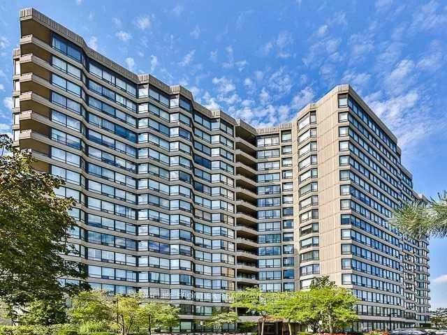 7440, Bathurst, Brownridge, Vaughan