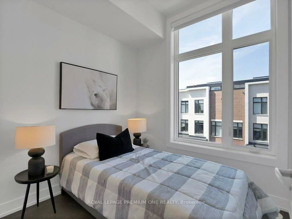 9570, Islington, Sonoma Heights, Vaughan