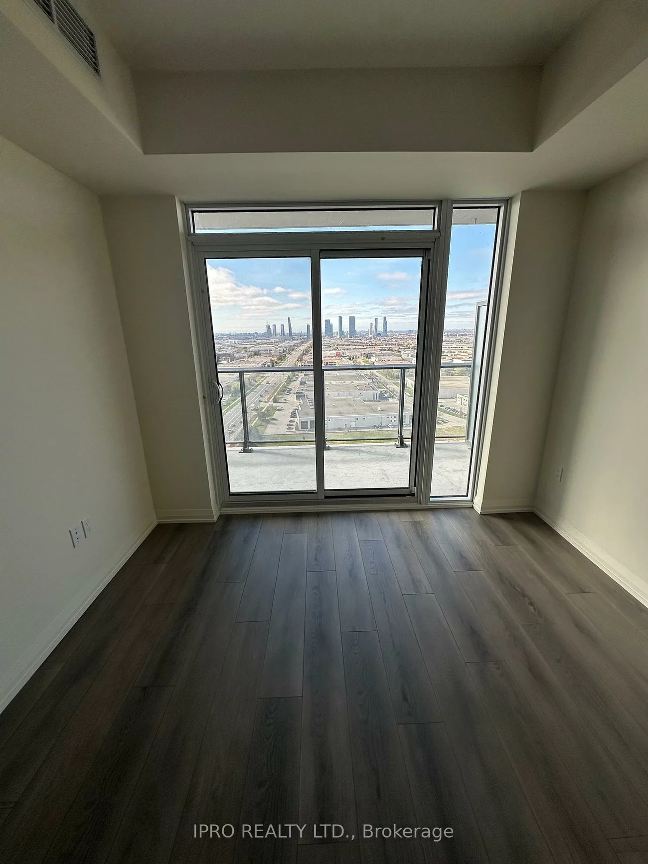 8960, Jane, Concord, Vaughan