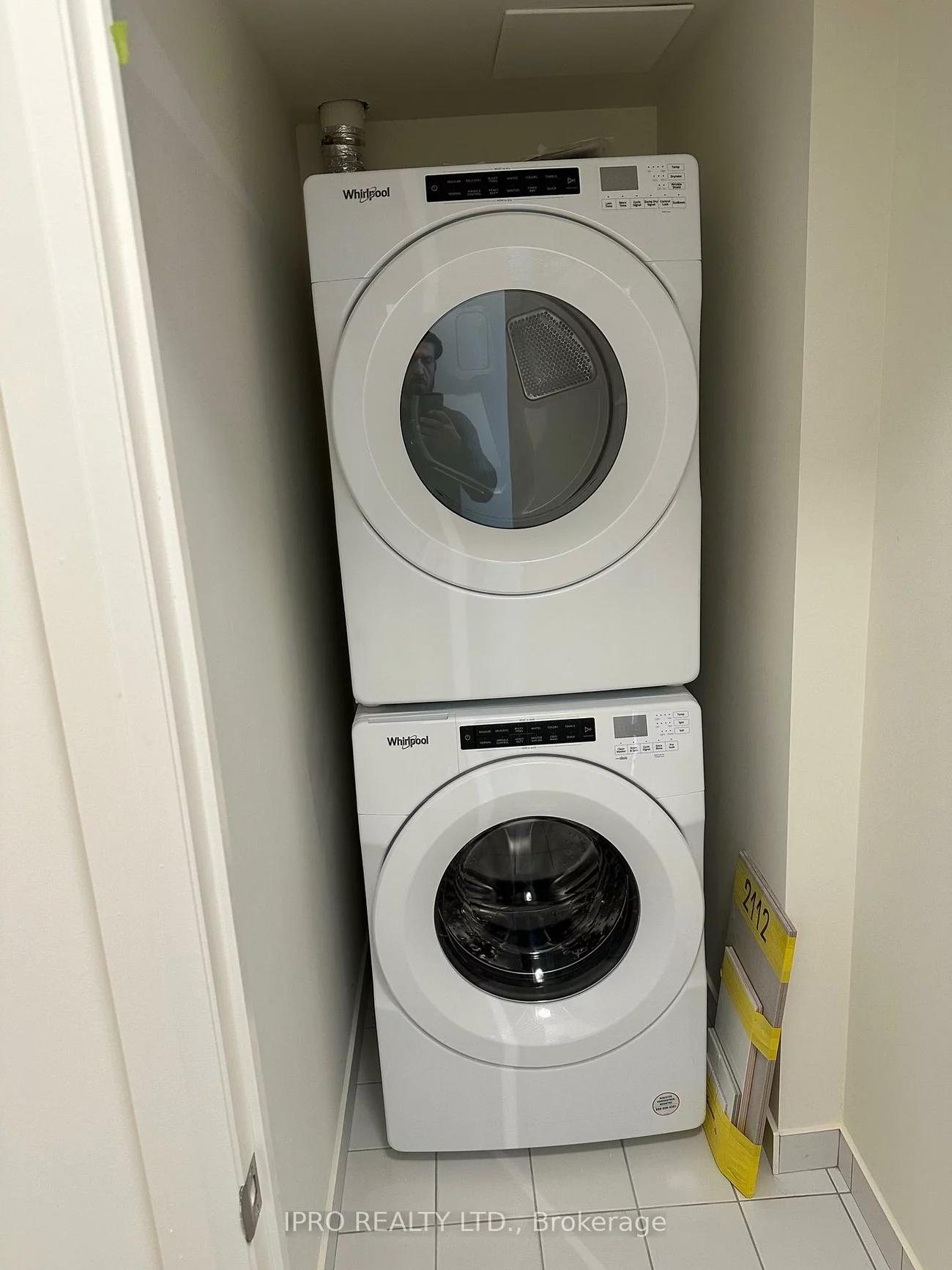 8960, Jane, Concord, Vaughan