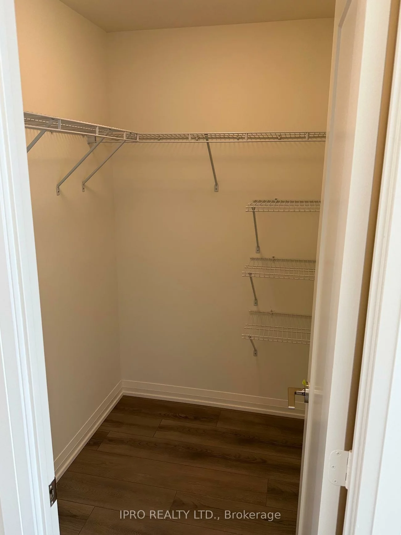 8960, Jane, Concord, Vaughan
