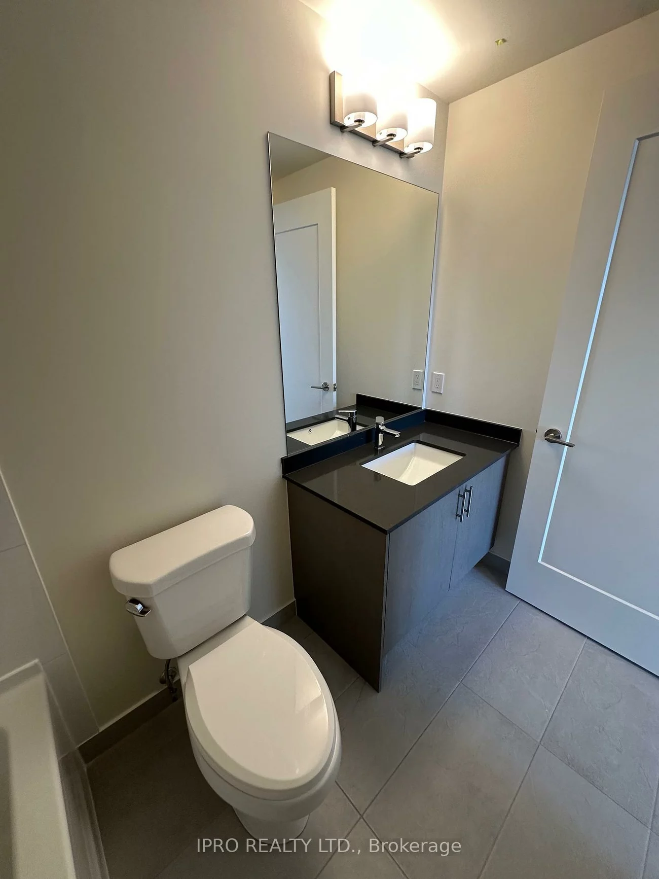 8960, Jane, Concord, Vaughan
