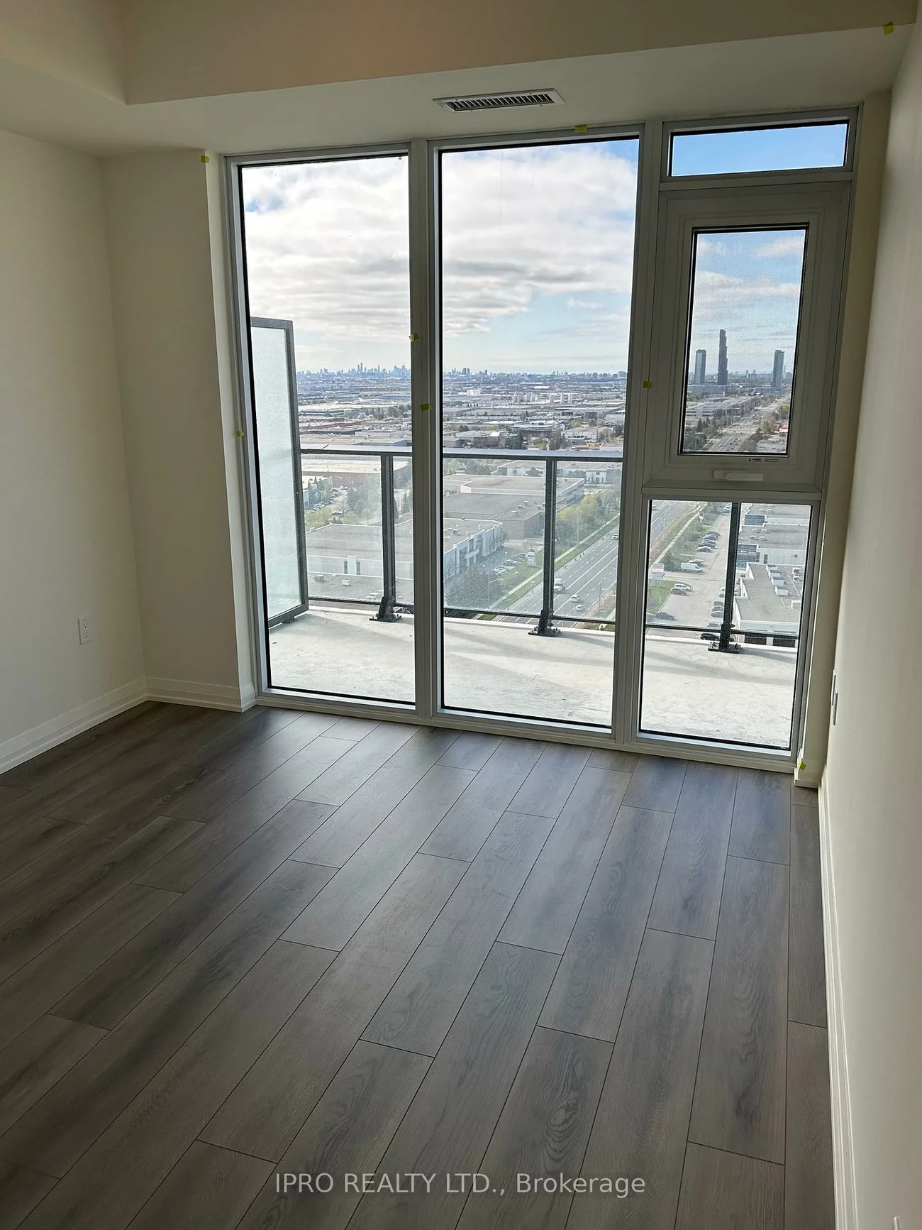 8960, Jane, Concord, Vaughan