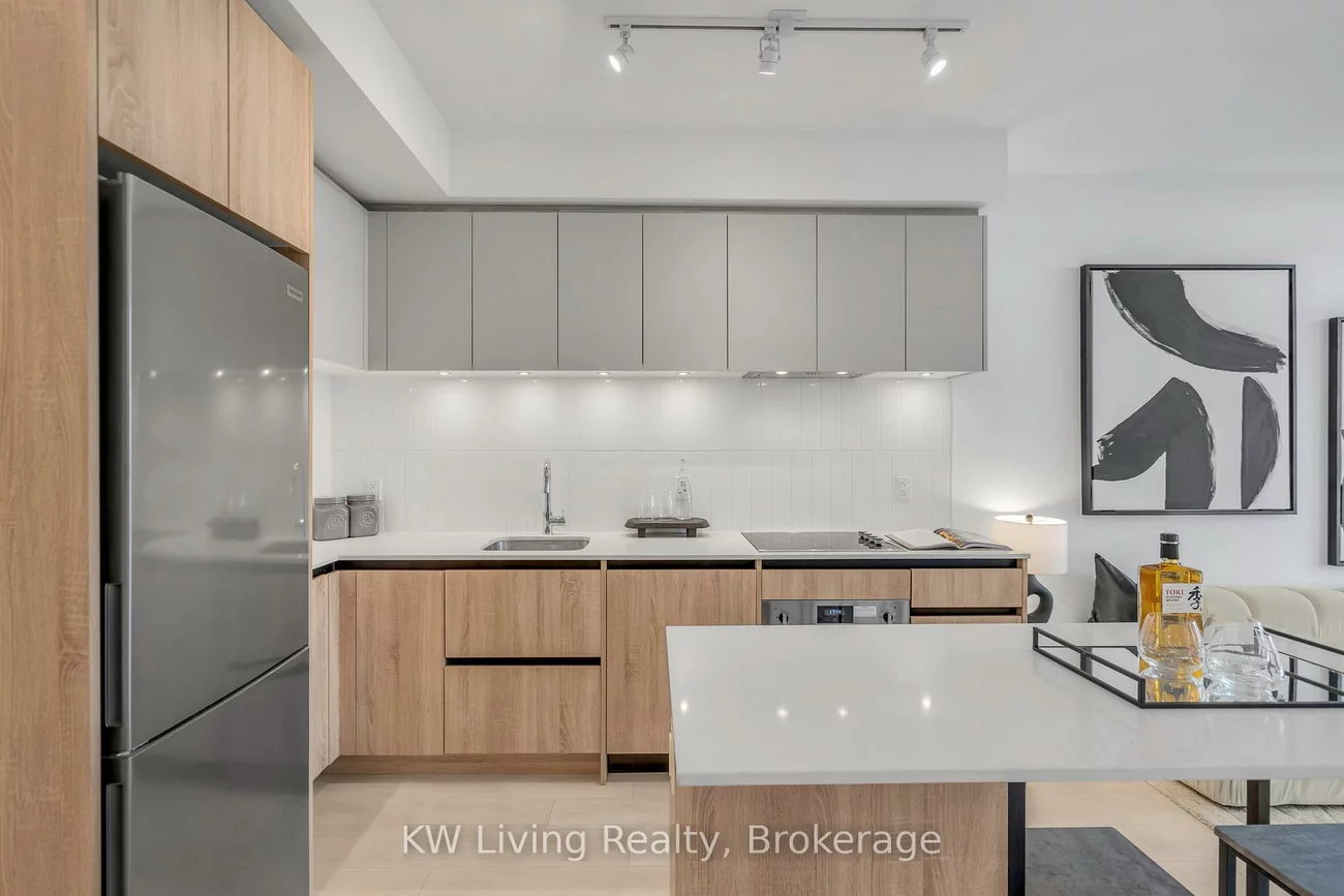 7950, Bathurst, Beverley Glen, Vaughan