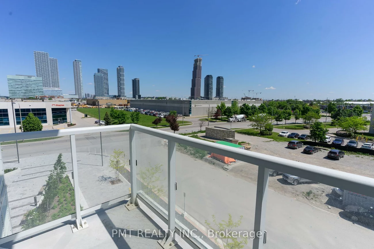 60, Honeycrisp, Vaughan Corporate Centre, Vaughan