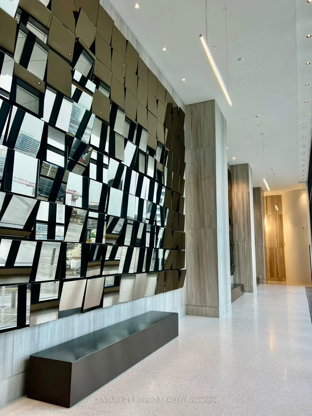 225, Commerce, Vaughan Corporate Centre, Vaughan