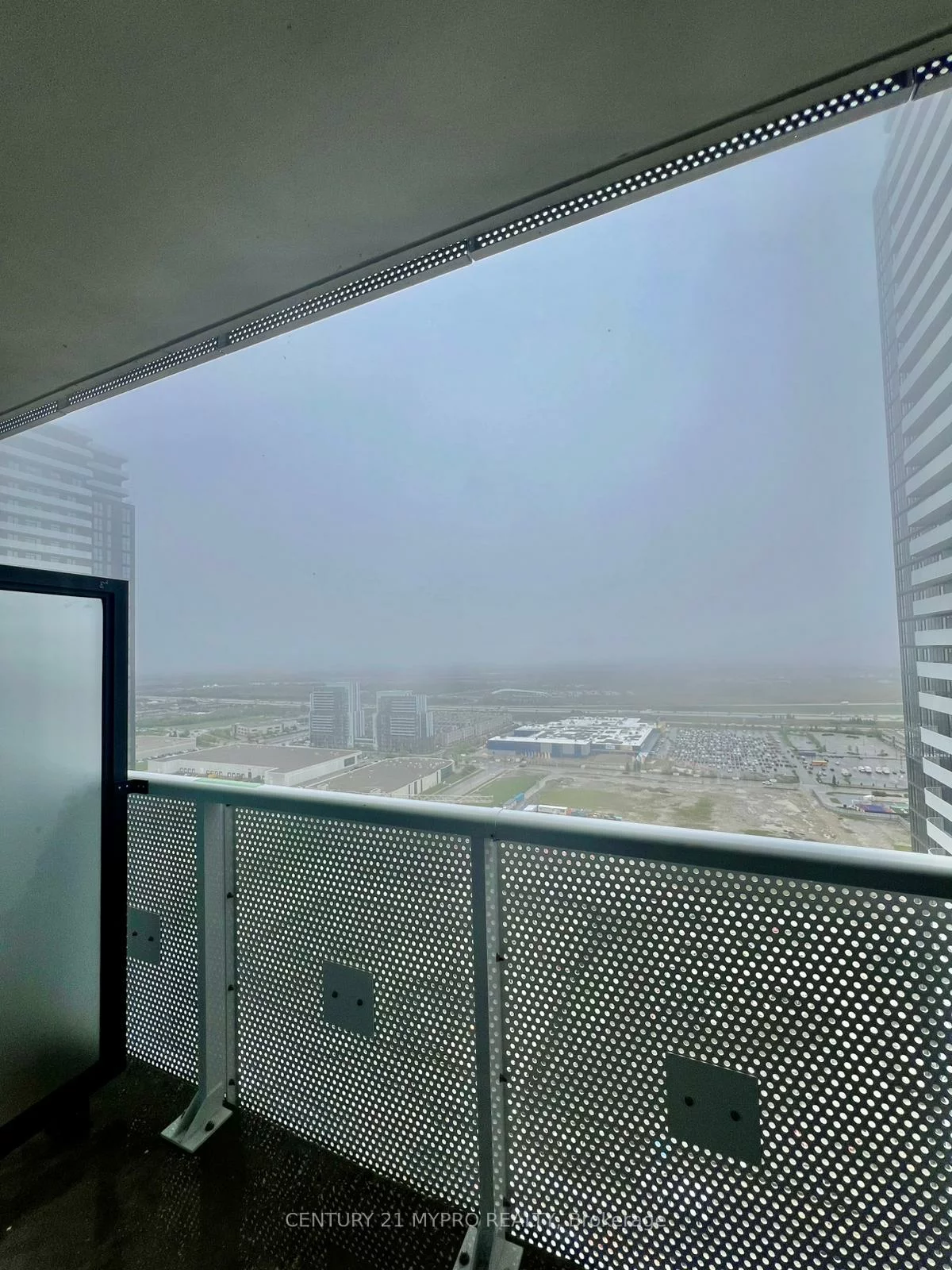 225, Commerce, Vaughan Corporate Centre, Vaughan