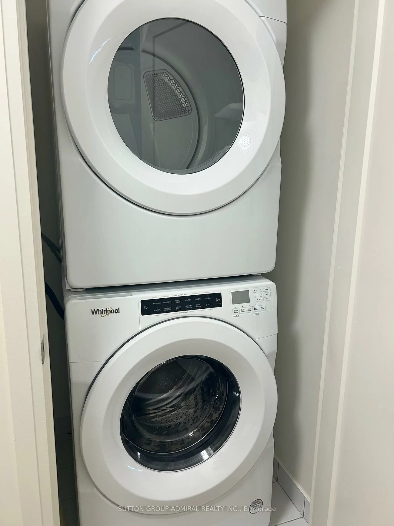 8960, Jane, Vellore Village, Vaughan