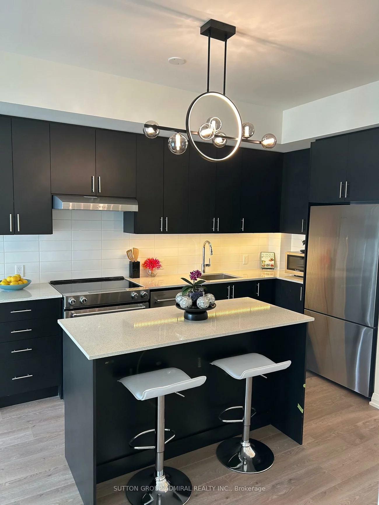8960, Jane, Vellore Village, Vaughan
