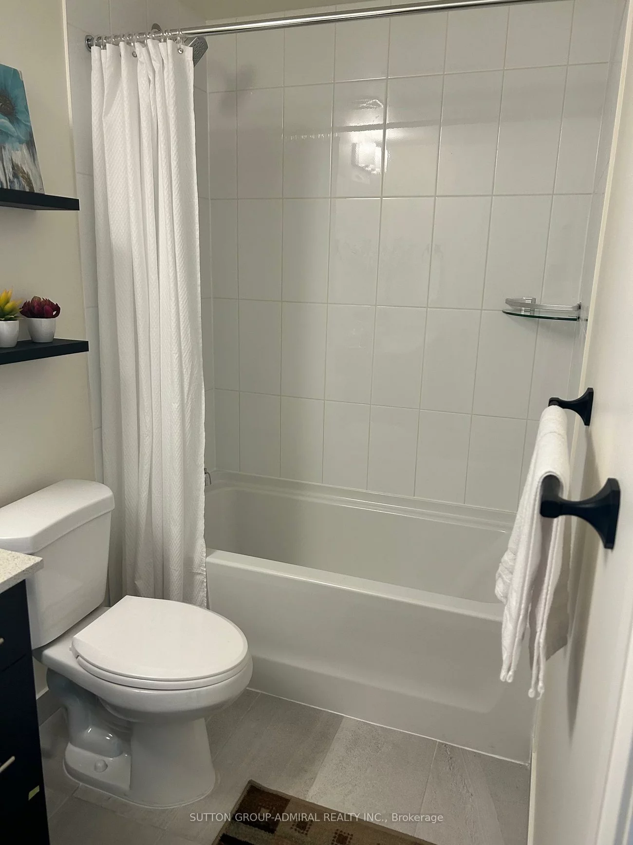 8960, Jane, Vellore Village, Vaughan