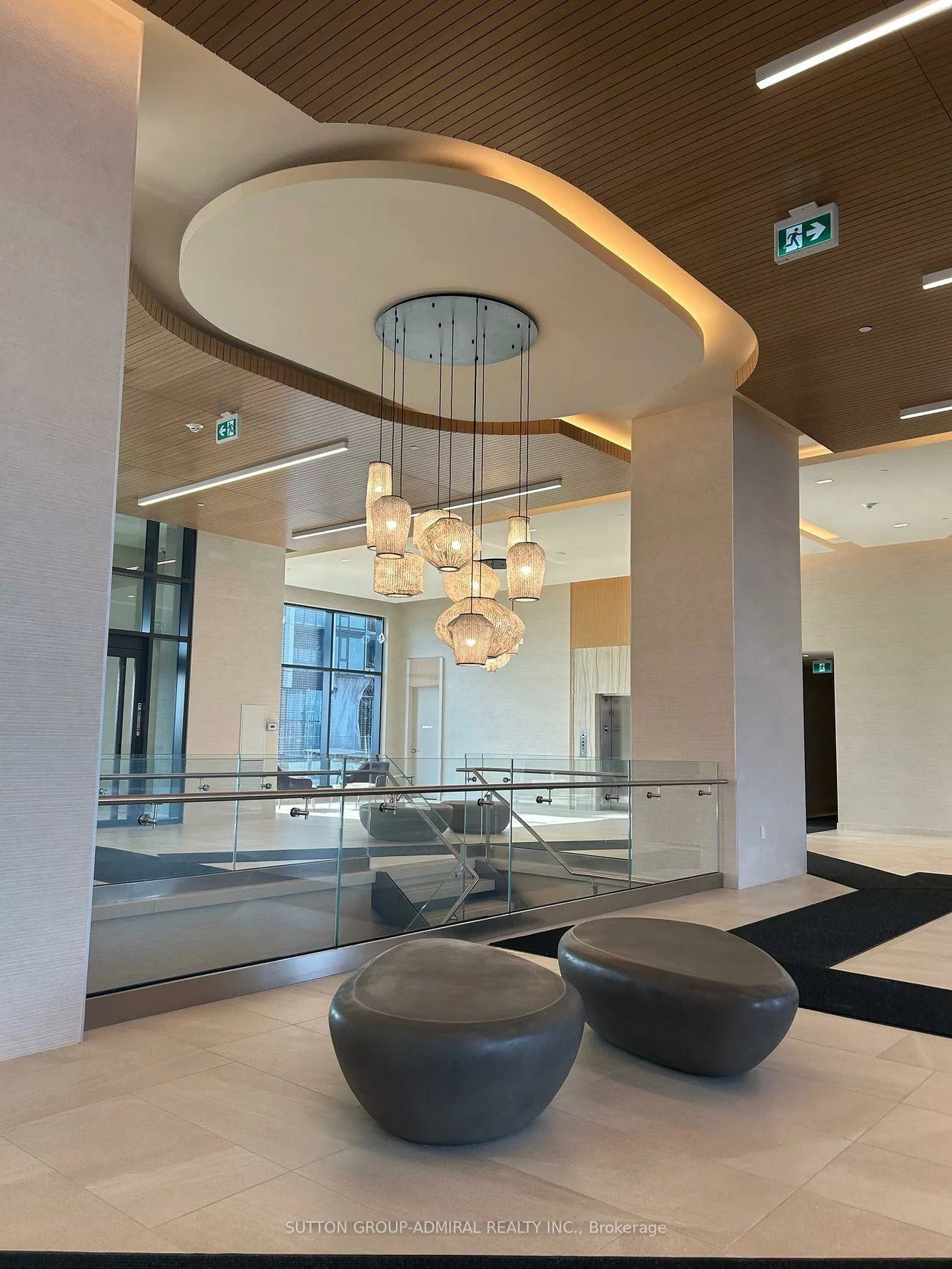 8960, Jane, Vellore Village, Vaughan