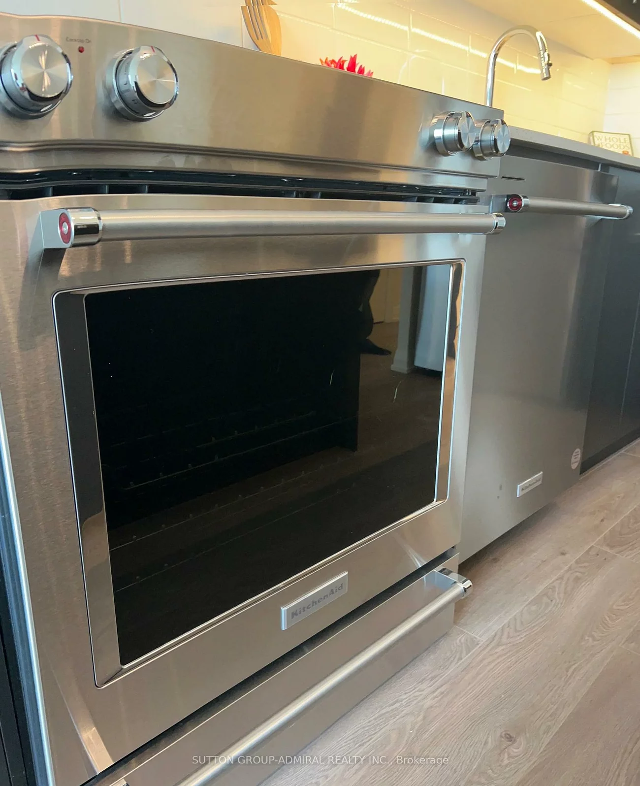 8960, Jane, Vellore Village, Vaughan