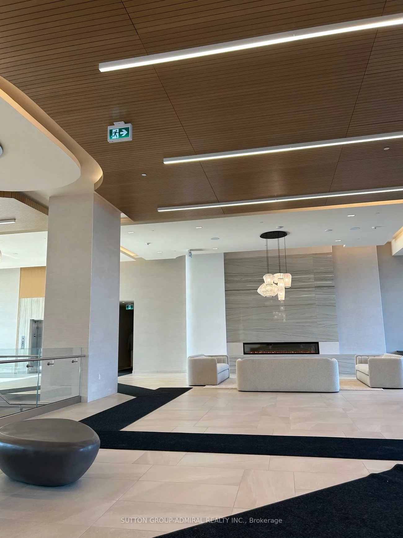 8960, Jane, Vellore Village, Vaughan