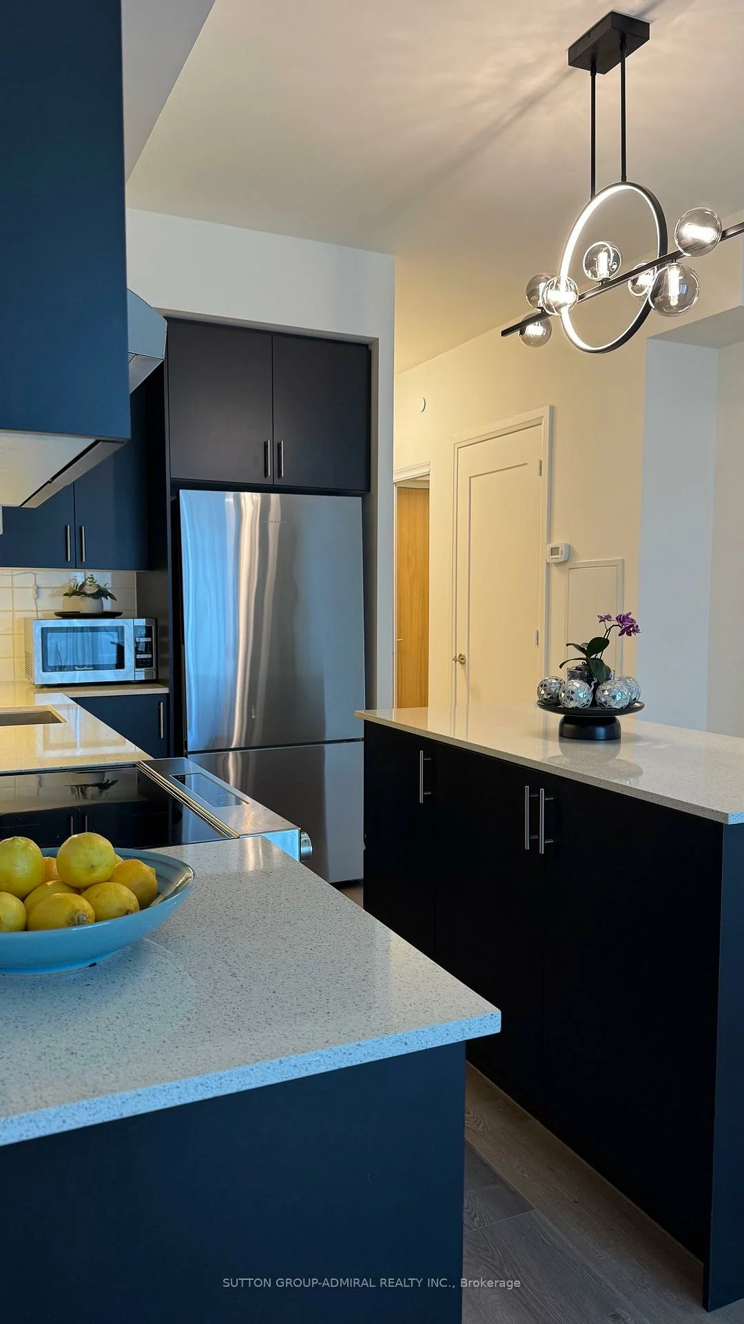 8960, Jane, Vellore Village, Vaughan