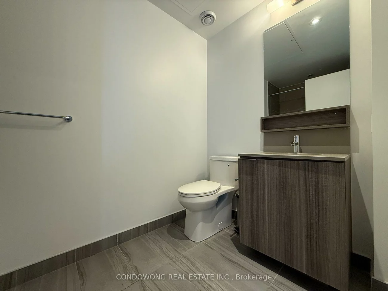 898, Portage, Vaughan Corporate Centre, Vaughan