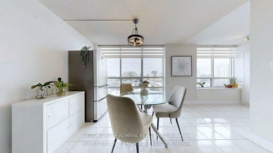 850, Steeles, Lakeview Estates, Vaughan