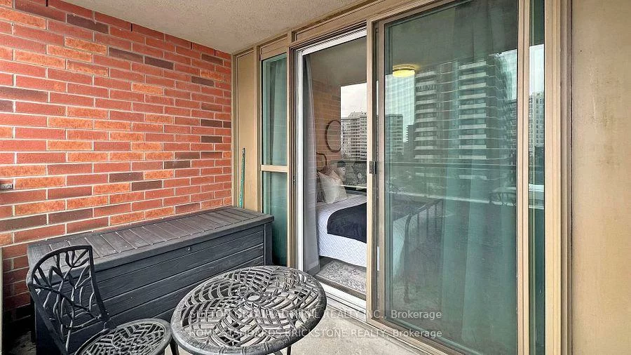 850, Steeles, Lakeview Estates, Vaughan