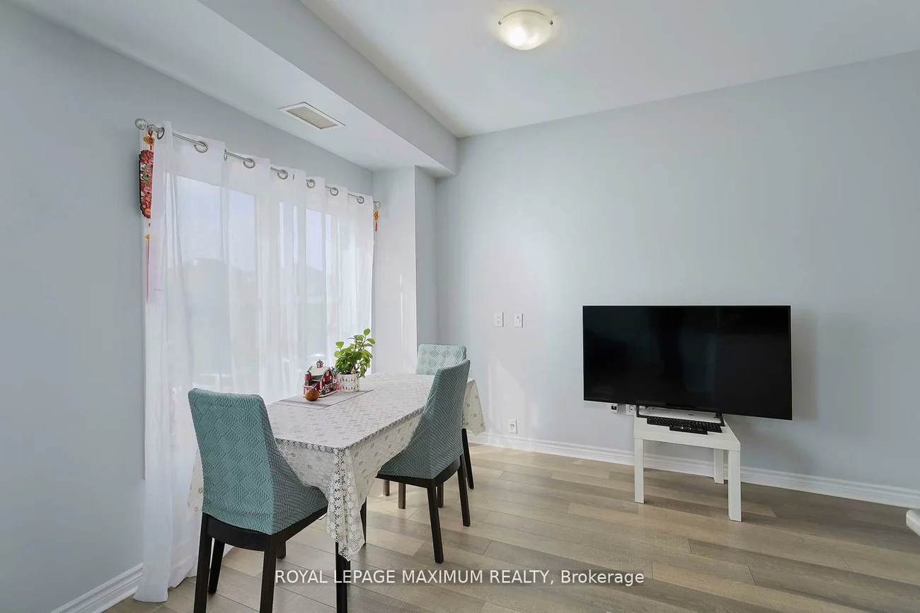 3905, Major Mackenzie, Vellore Village, Vaughan