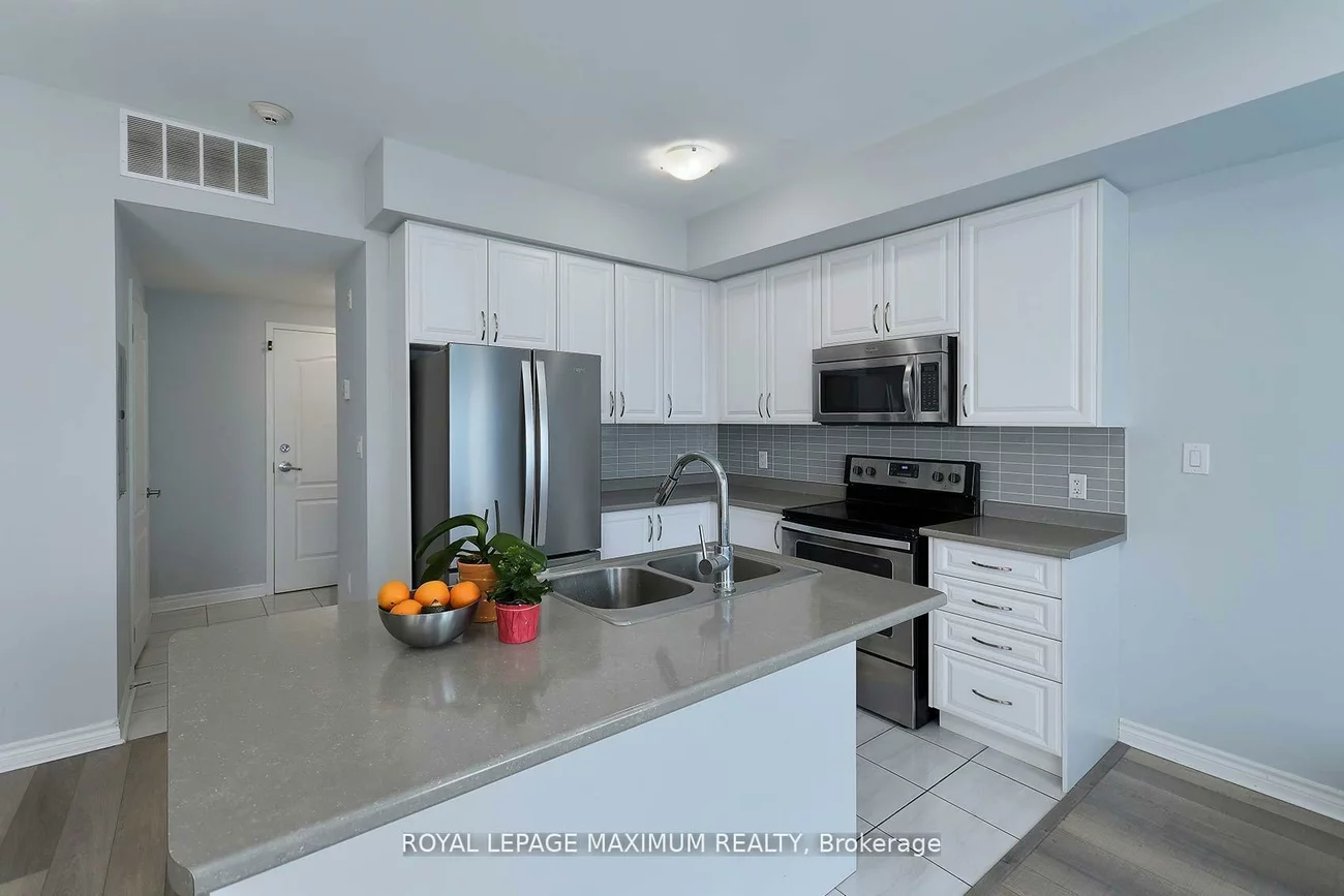 3905, Major Mackenzie, Vellore Village, Vaughan