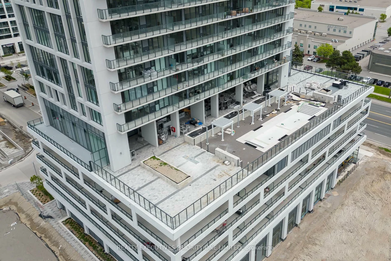 8960, Jane, Vellore Village, Vaughan