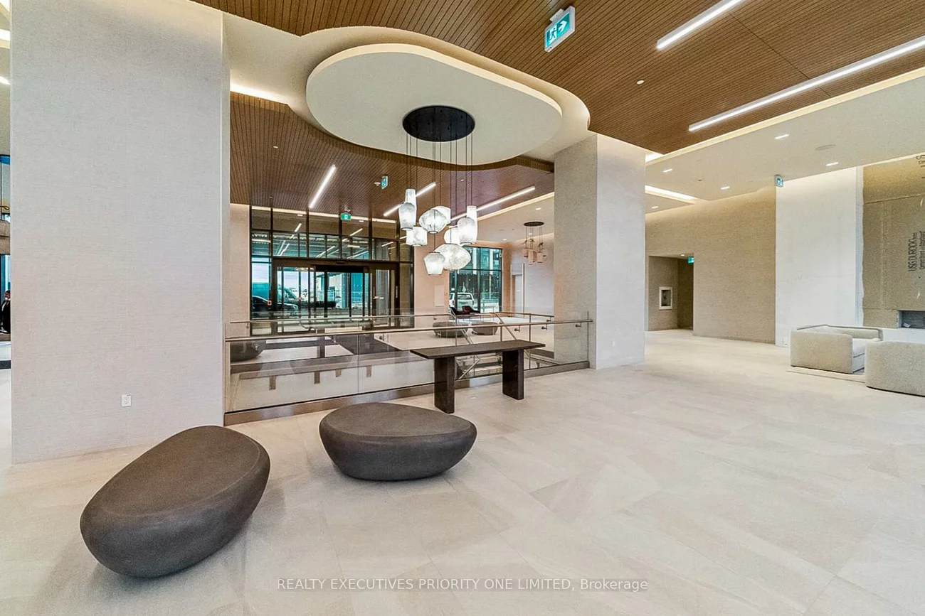 8960, Jane, Vellore Village, Vaughan