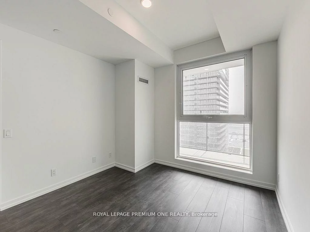 7890, Jane, Vaughan Corporate Centre, Vaughan
