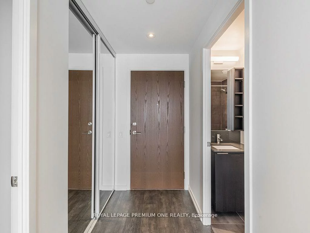 7890, Jane, Vaughan Corporate Centre, Vaughan