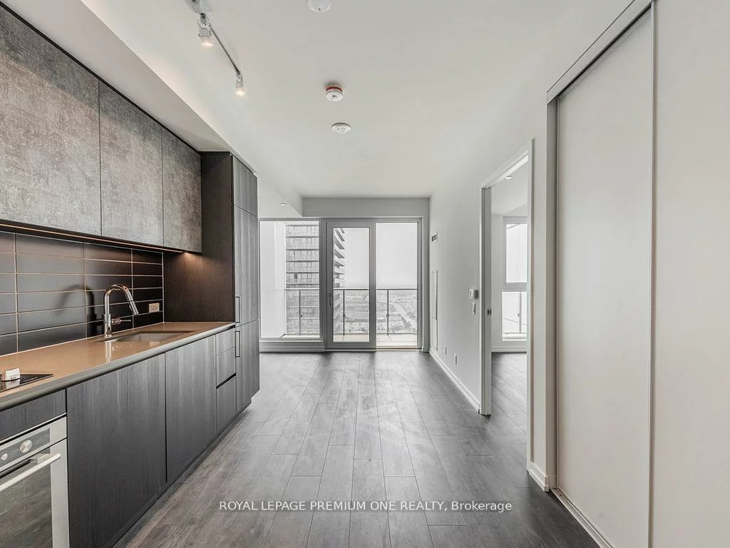 7890, Jane, Vaughan Corporate Centre, Vaughan