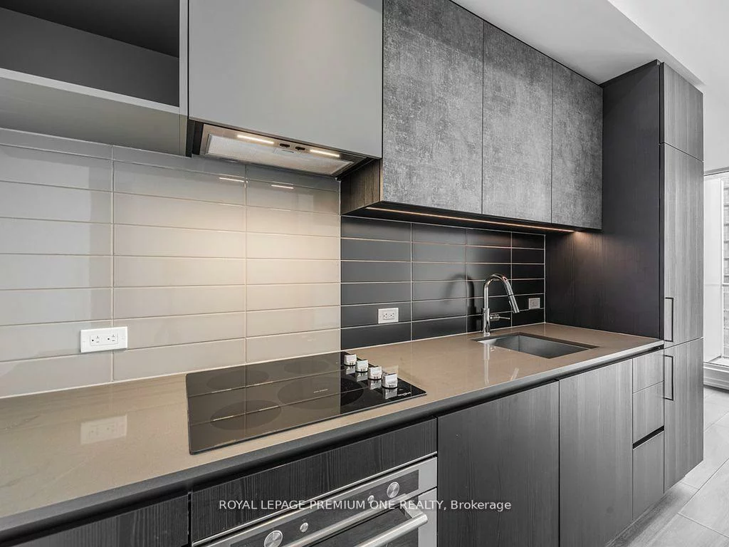 7890, Jane, Vaughan Corporate Centre, Vaughan
