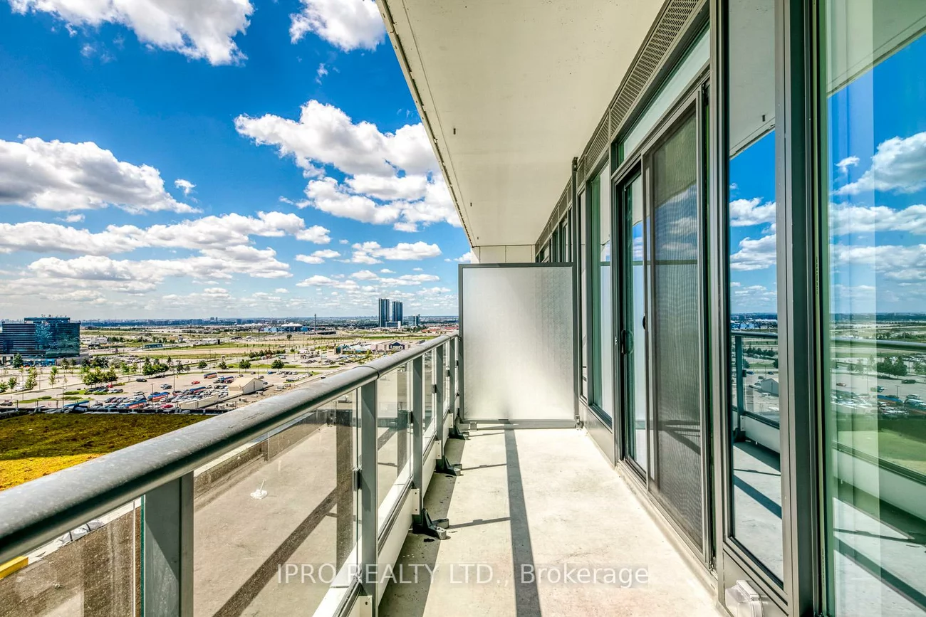 898, Portage, Vaughan Corporate Centre, Vaughan