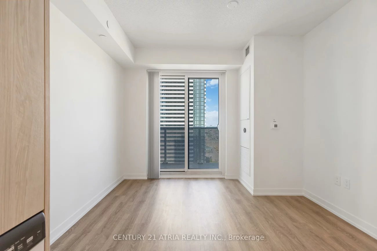 195, Commerce, Vaughan Corporate Centre, Vaughan