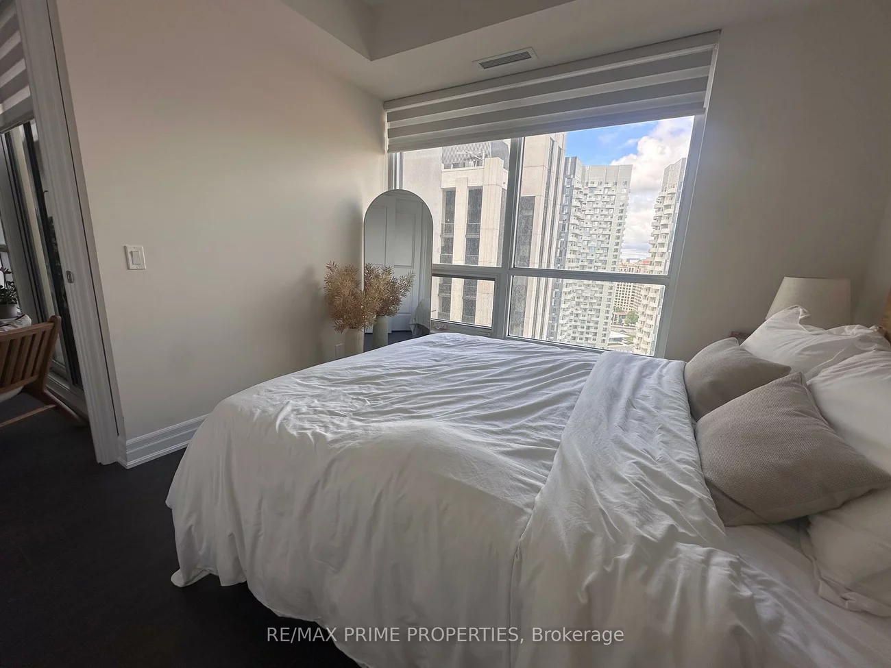 9075, Jane, Concord, Vaughan